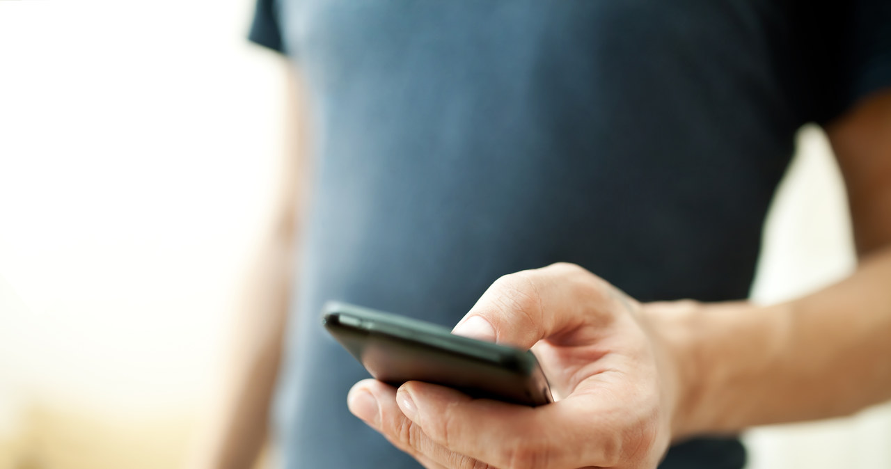 Dowód osobisty w telefonie. Prezydent podpisał ustawę