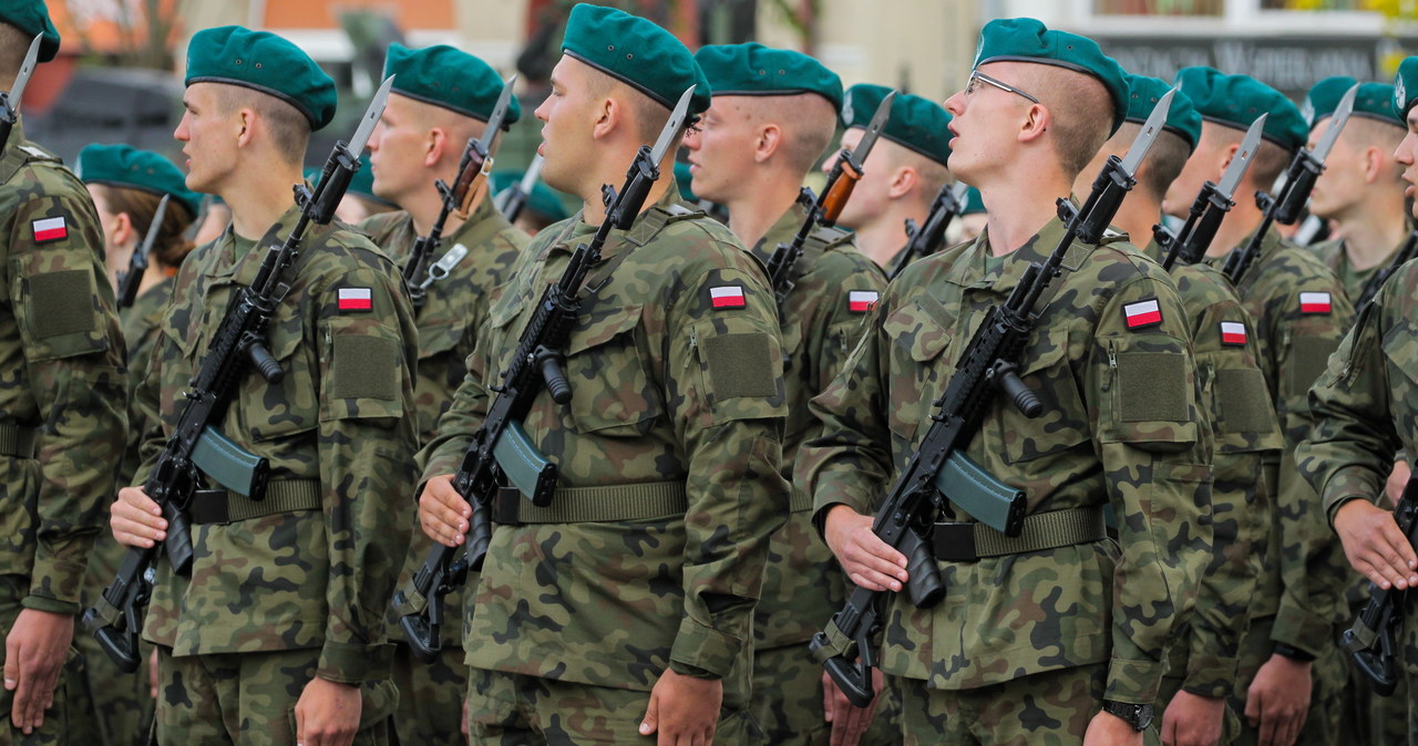Ilu jest żołnierzy pod bronią w Polsce? MON podał liczbę