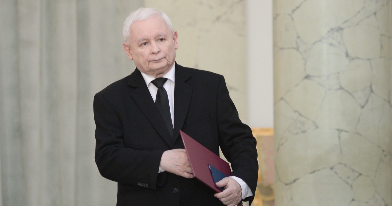 „Desperacki ruch”. Opozycja komentuje powrót Kaczyńskiego do rządu