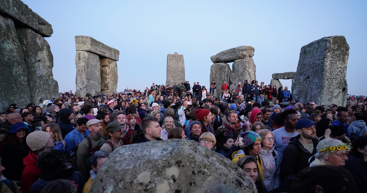 Święto w Stonehenge. Tysiące ludzi celebrowały letnie przesilenie