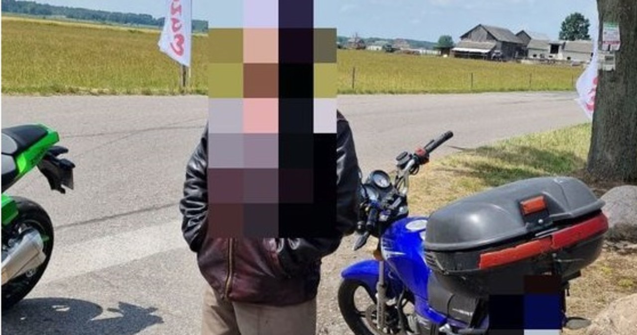 Motorowerzysta na trasie mistrzostw w kolarstwie. Miał prawie 2 promile