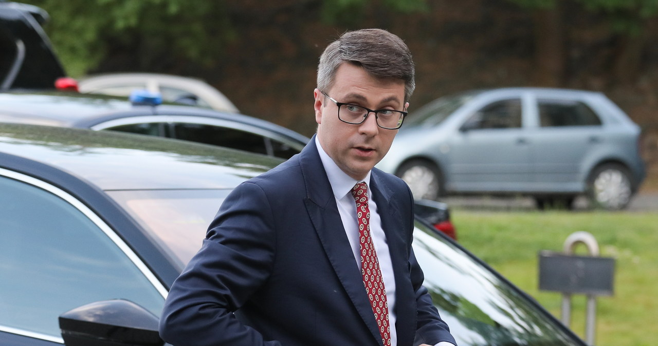 Piotr Müller: Morawiecki jechał w kolumnie, która brała udział w wypadku