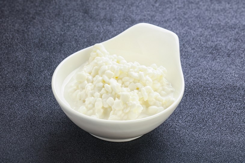 Jest tani i ma tylko 97 kcal. Jesz go z chlebem, a możesz zrobić placki, kotlety, a nawet ciasto