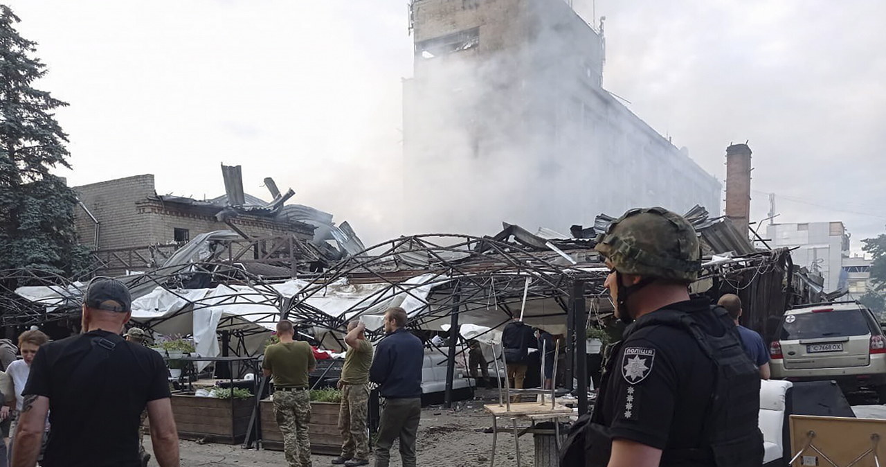 Dzieci wśród zabitych w rosyjskim ataku rakietowym na Kramatorsk [RELACJA]