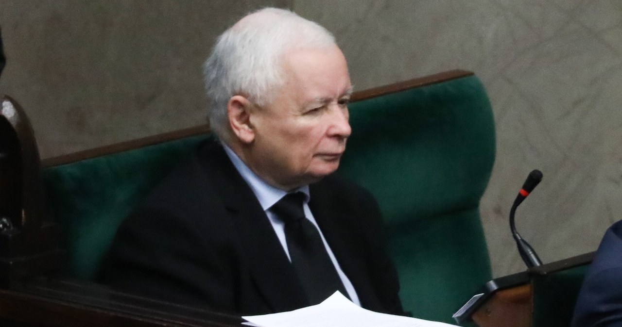 PiS i KO ze sporym spadkiem. Najnowszy sondaż wyborczy