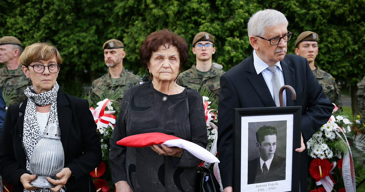 Ich szczątki odnaleziono po latach. Pogrzeb 5 żołnierzy niezłomnych