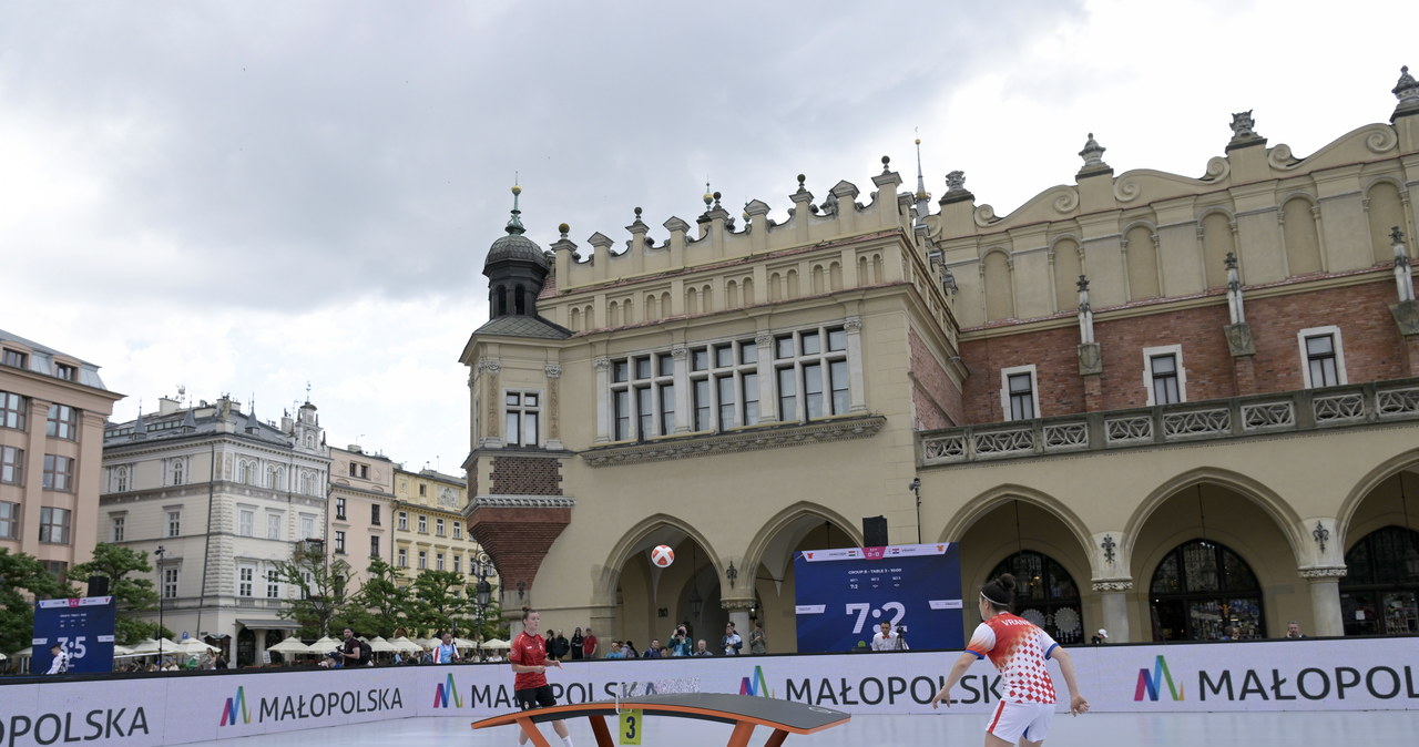 Teqball na IE 2023: Adrian Duszak ze srebrnym medalem