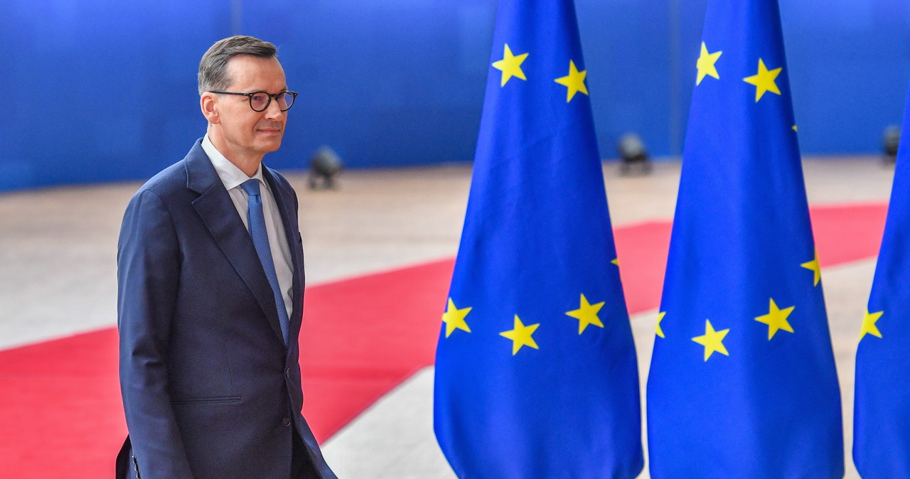 Spór o migrantów w UE: Morawiecki chce powrotu do konsensusu