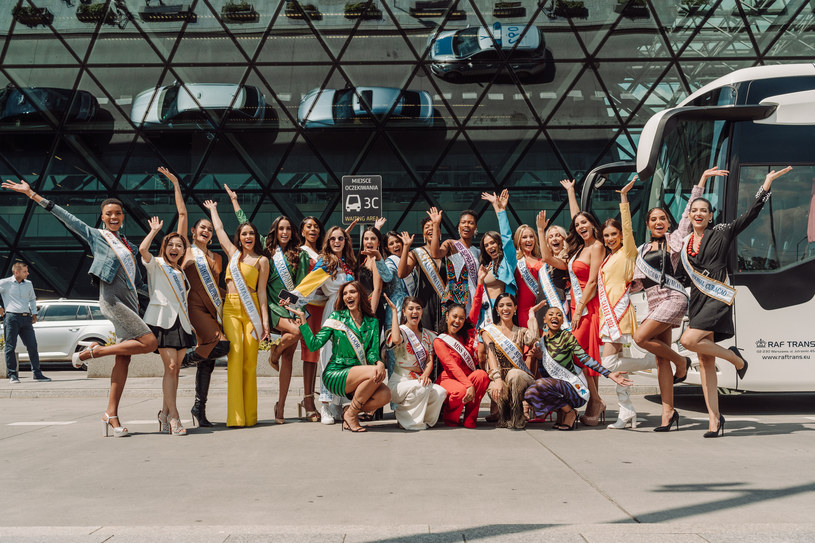 Finalistki konkursu Miss Supranational szykują się na wielką galę. Szarfy już rozdane