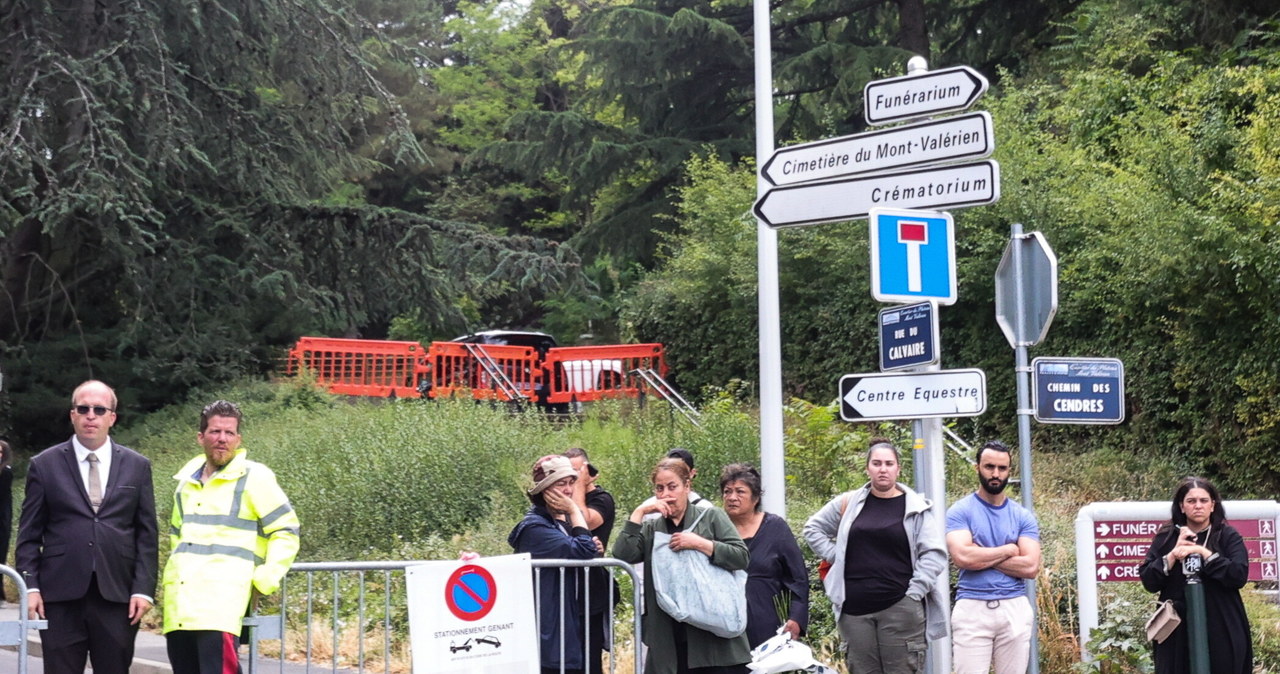 Francja: Pogrzeb 17-latka zastrzelonego przez policjanta. Jego śmierć wywołała zamieszki