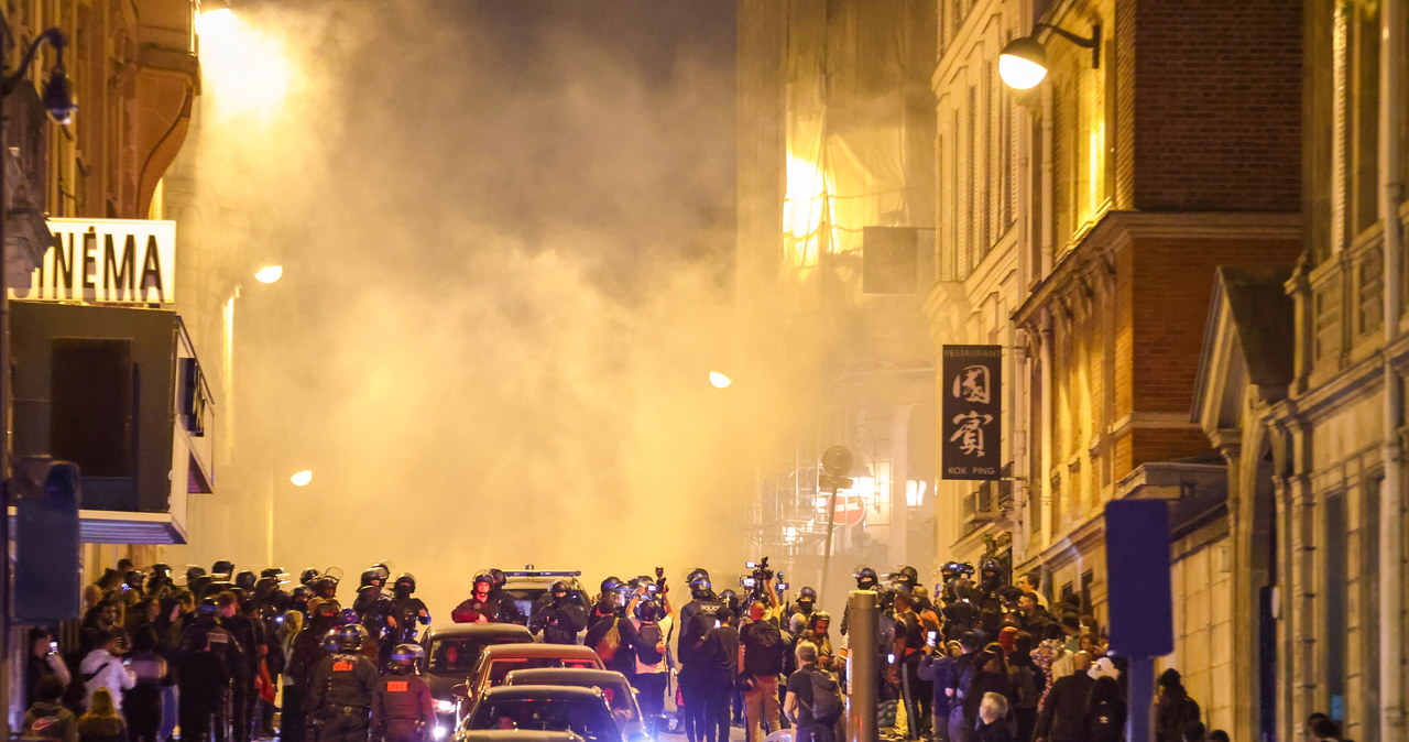Protesty we Francji. Babcia zastrzelonego 17-latka apeluje do uczestników zamieszek