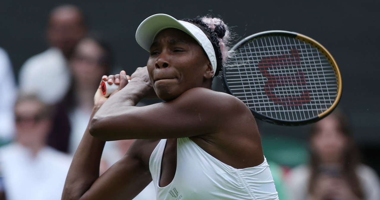 Venus Williams nagle padła na kort. Amerykanka żegna się z Wimbledonem