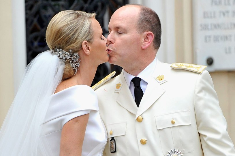 Księżna Charlene i książę Albert świętują kolejną rocznicę. Chcą uciszyć plotki?