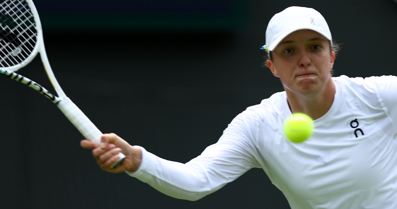 Wimbledon: Iga Światek zagra z Sarą Sorribes Tormo. Kiedy mecz?
