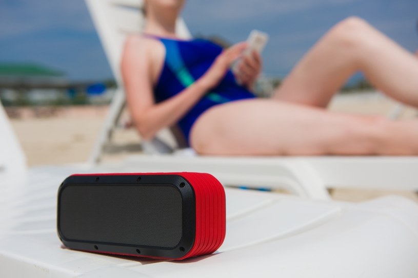 Słuchasz muzyki na plaży? Możesz za to słono zapłacić
