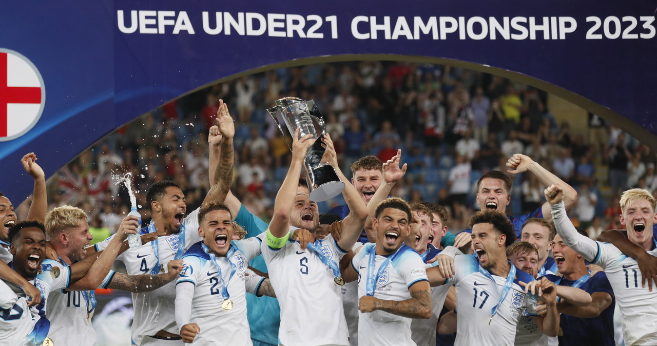 Piłkarskie MME. Anglia pokonała w finale Hiszpanię