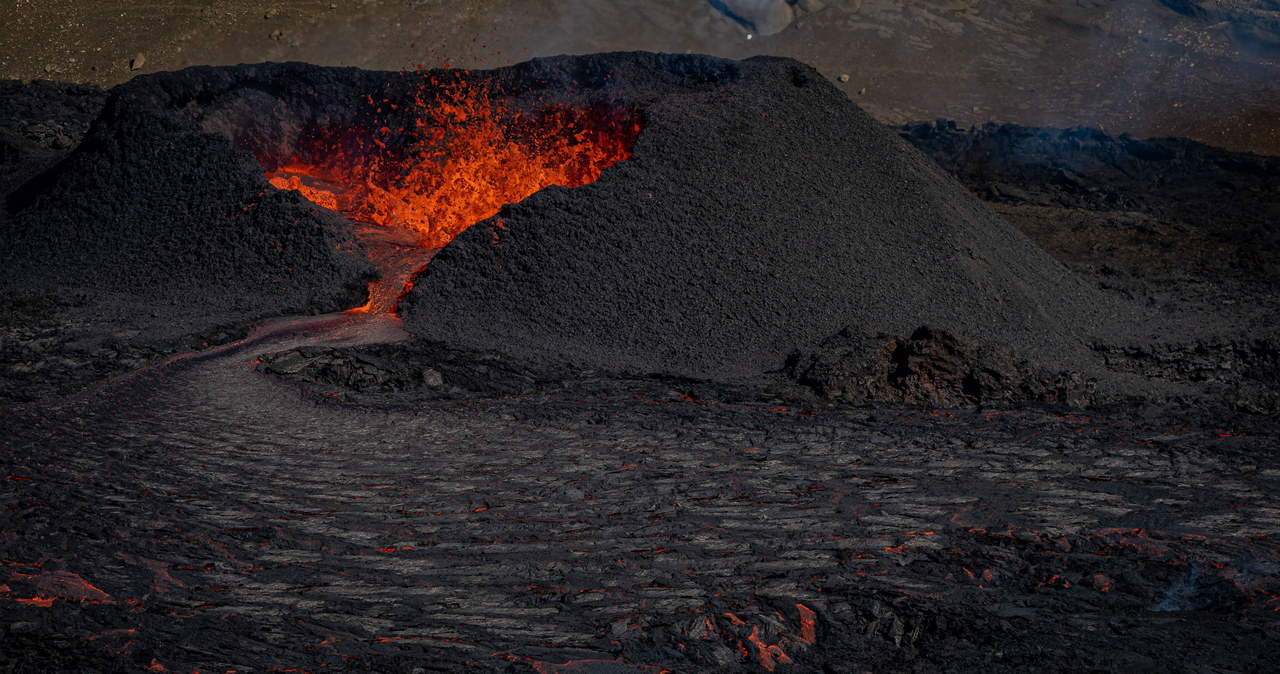 Wstrząsy i deformacja gruntu. Zbliża się erupcja na Islandii?