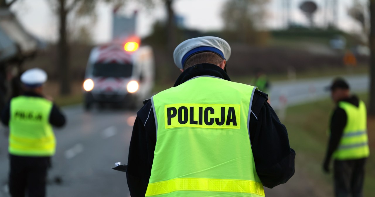 Zderzenie dwóch osobówek w Świętokrzyskiem. Pięć osób rannych