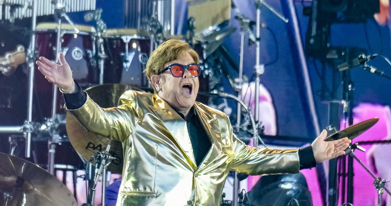 Sir Elton John, po ponad pięciu dekadach, pożegnał się ze sceną