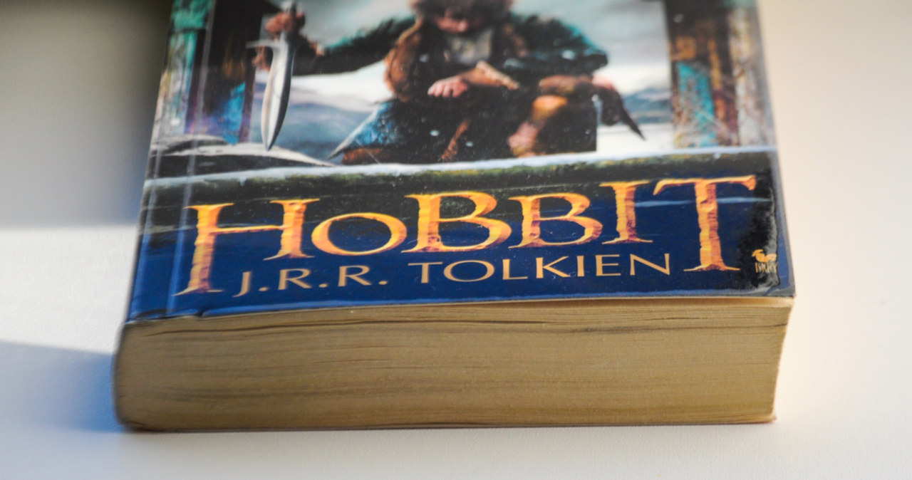 „Hobbit” sprzedany za 10 tys. funtów. W szczytnym celu