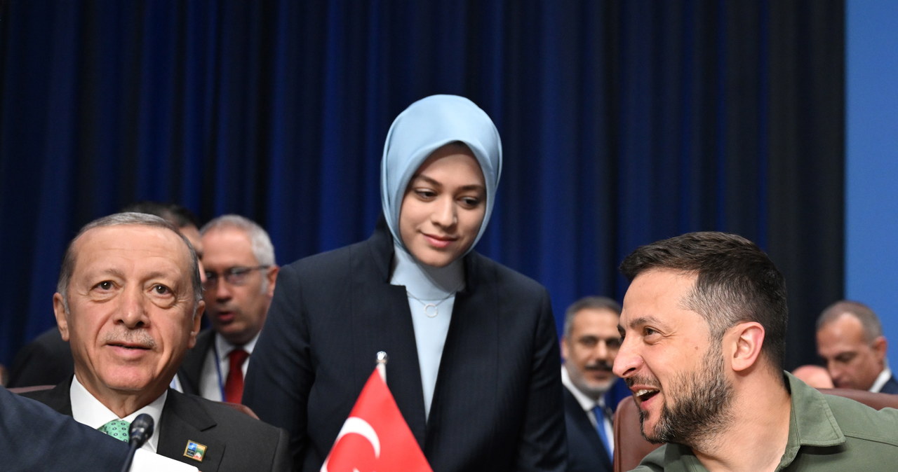 Erdogan o wyjeździe z Turcji dowódców z Azowstalu: Mieli u nas azyl