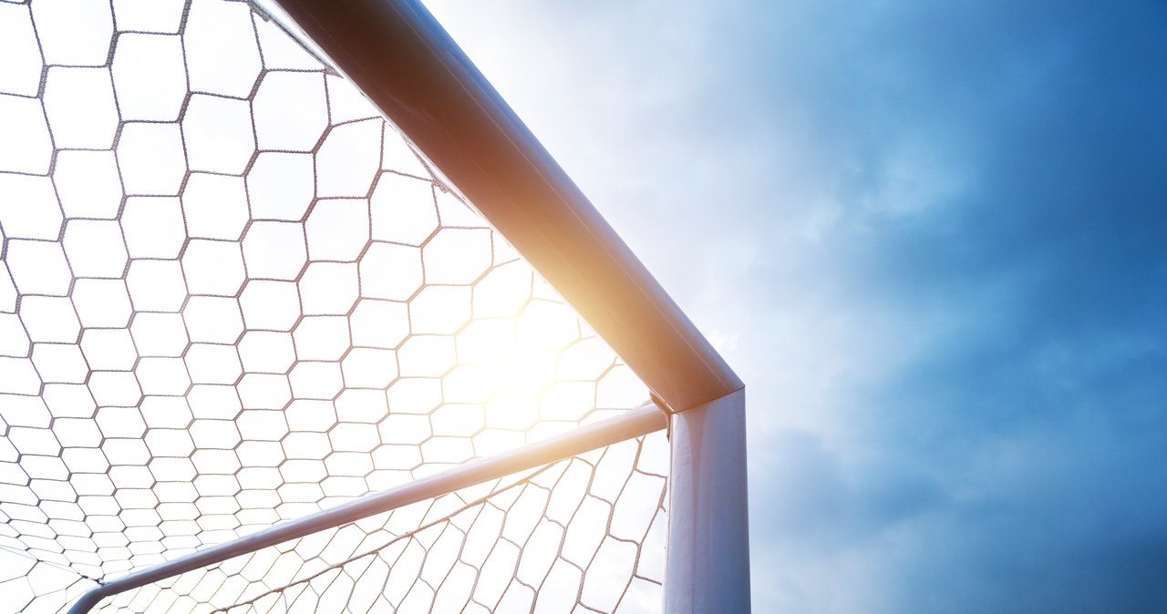 Świętował, gdy piłka wpadła do jego bramki. Kuriozalny gol w eliminacjach KE