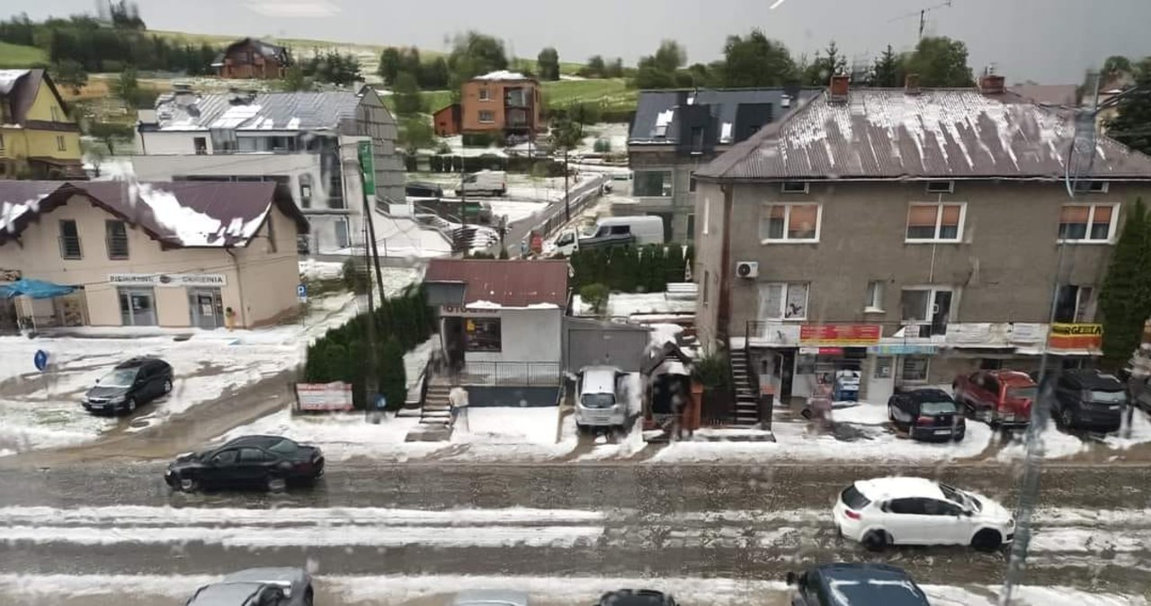 Pola są spustoszone. Trwa liczenie strat po wielkim gradobiciu w Korzennej