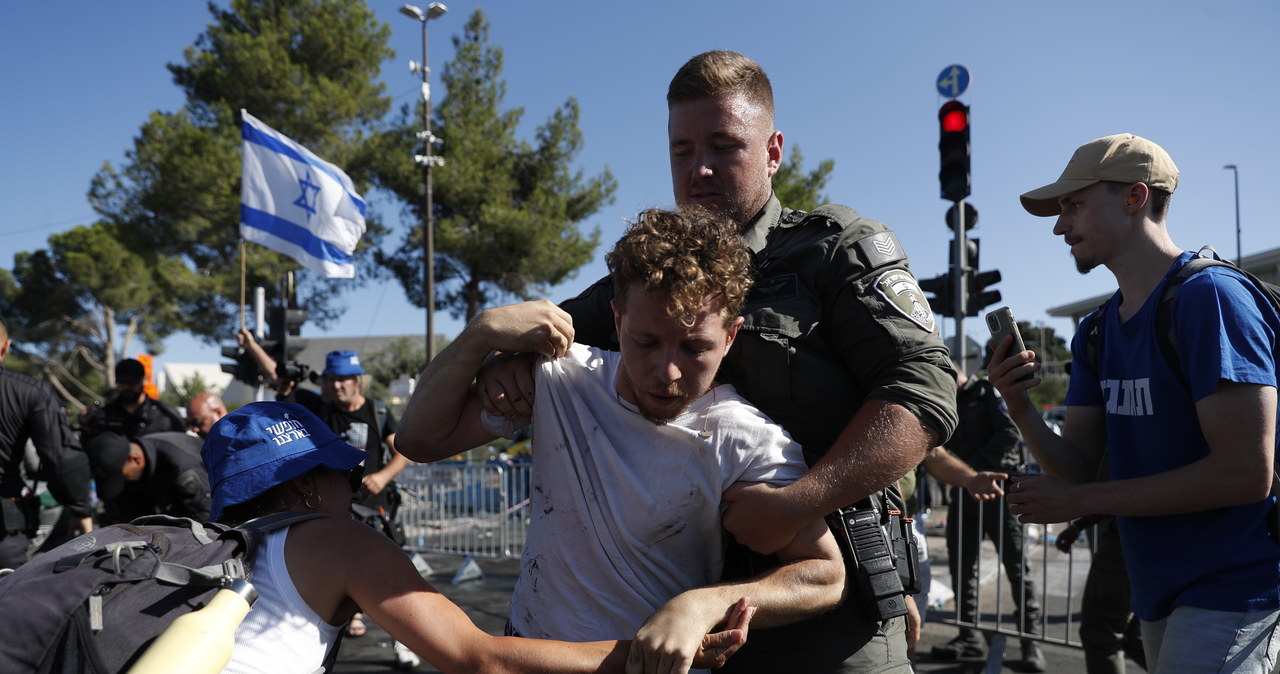Izrael: Protesty przed Knesetem przeciwko reformie sądownictwa