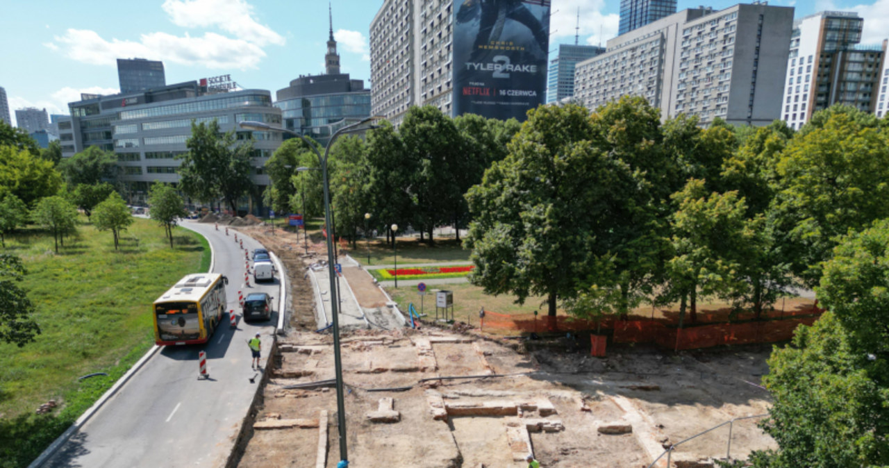 Znaleziska archeologiczne przy stołecznym pl. Żelaznej Bramy