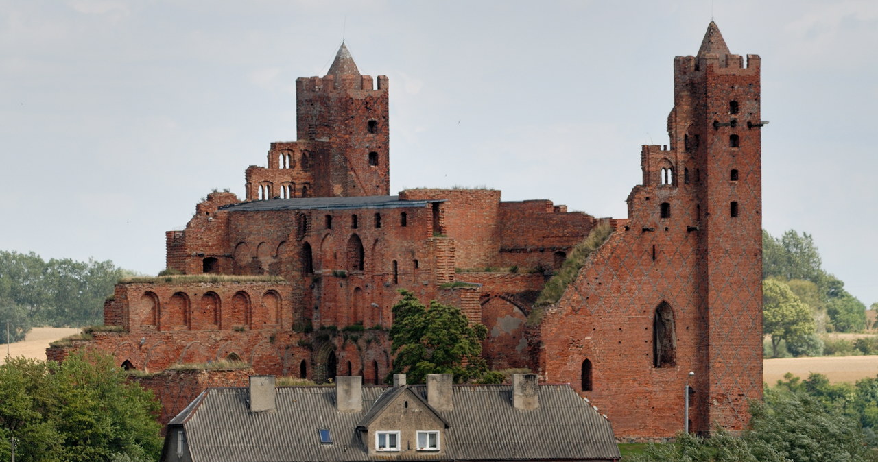 Złote Pinezki Map Google dla 16 zamków i pałaców w Polsce [LISTA]