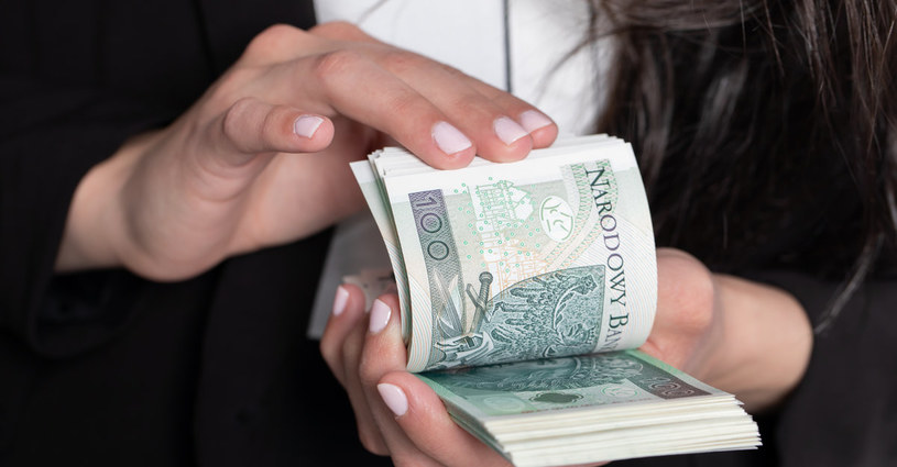 Panny muszą coś zrobić ze swoimi długami, u Byków spokój. Sprawdź horoskop finansowy