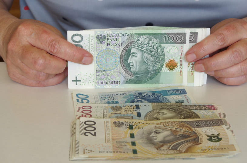 Ci emeryci nie dostaną 14-stki. Jesteś na liście?