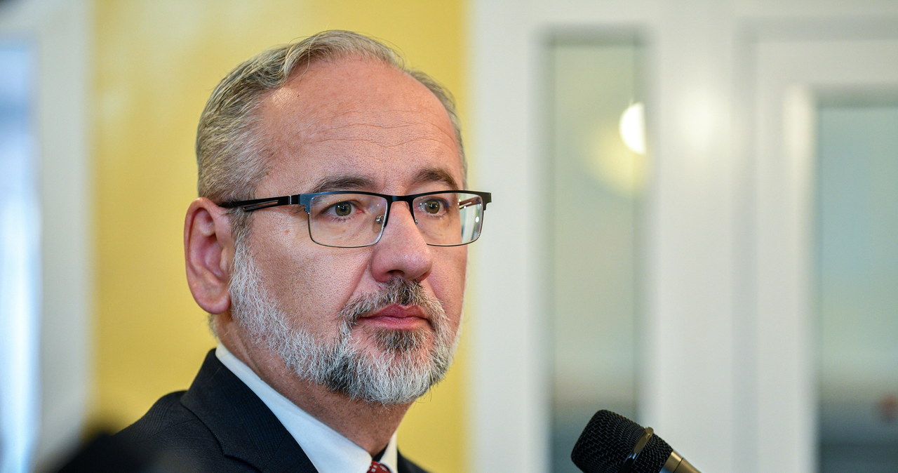 ​Wpis Niedzielskiego w mediach społecznościowych. Reakcje medyków