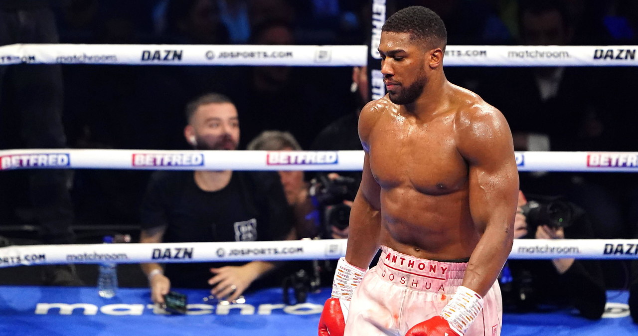 Anthony Joshua pokonał Roberta Heleniusa. Brutalny nokaut [WIDEO]