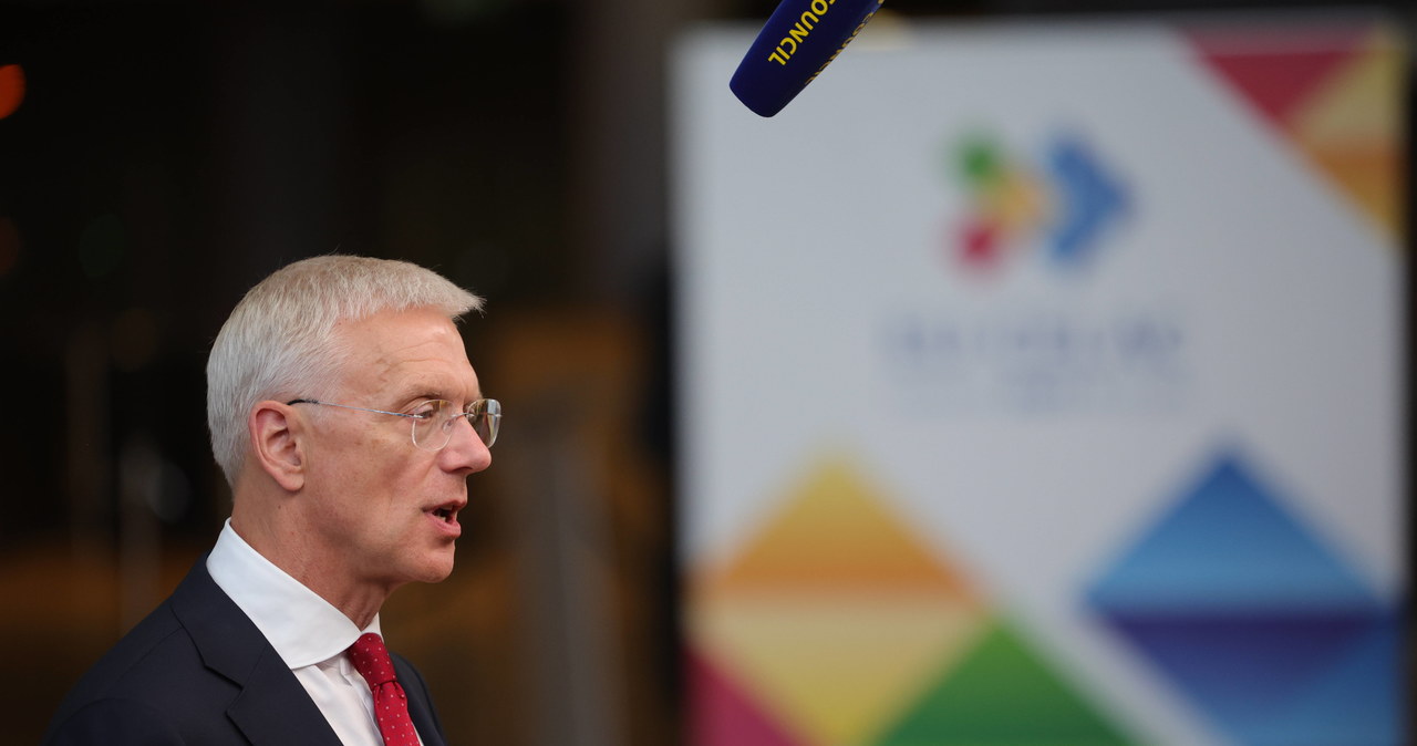 Premier i rząd Łotwy do dymisji