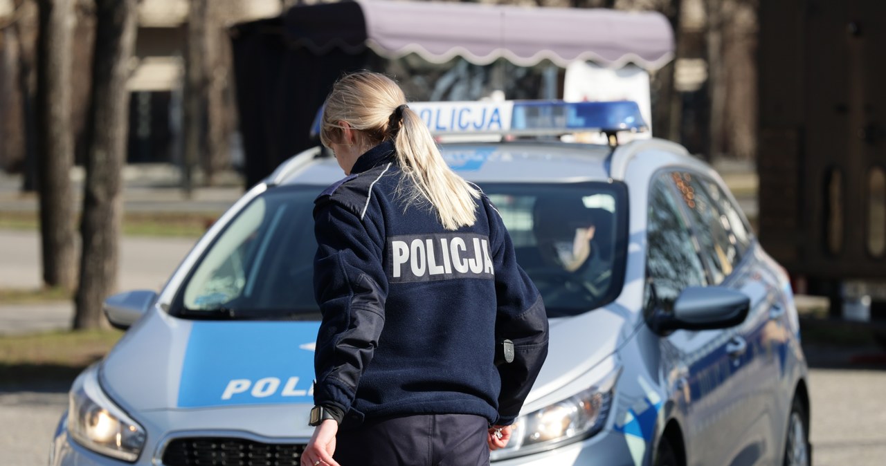 Policjanci z Gliwic uratowali życie kilkudniowej dziewczynki