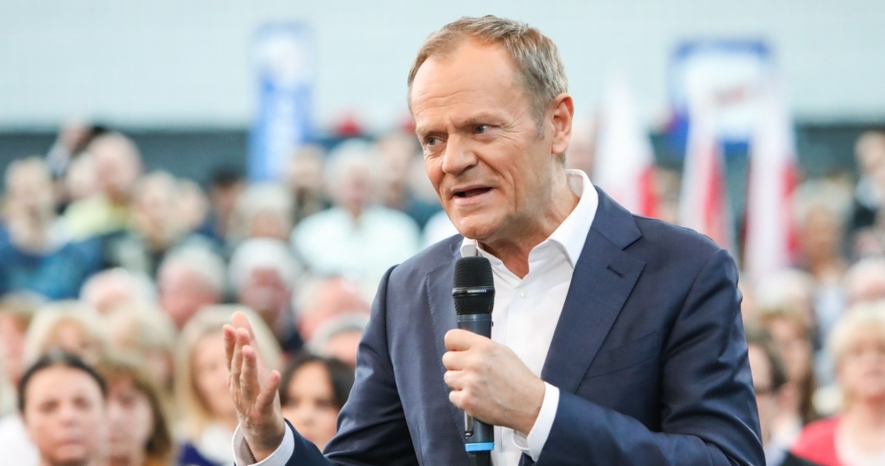 Starcie o „płot”. Błaszczak do Tuska – Tusk do Błaszczaka