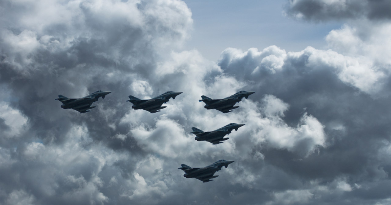 RAF poderwał myśliwce. Rosyjskie bombowce przechwycone w pobliżu Szkocji