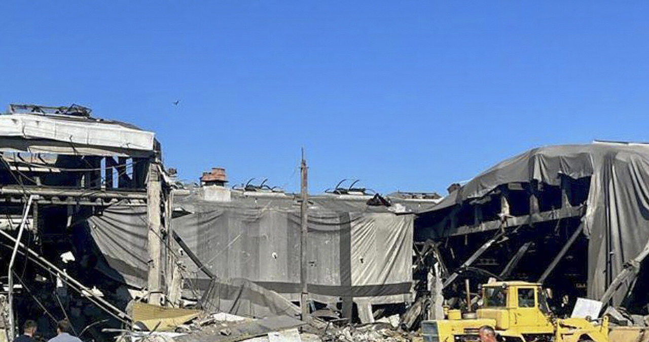 Magazyny zboża i silos zniszczone po ataku na Izmaił [RELACJA]