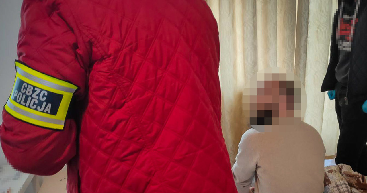 Szukali go policjanci z 27 komisariatów. Usłyszał 64 zarzuty