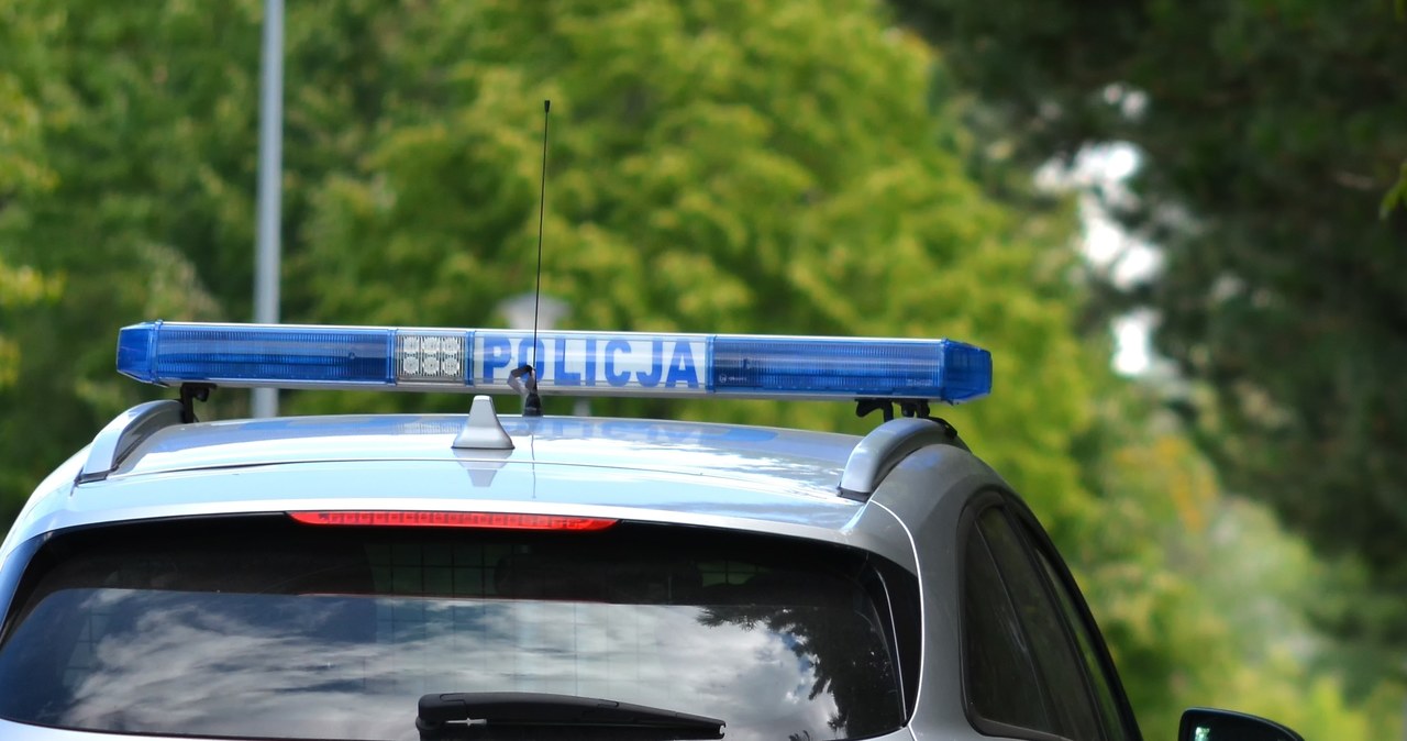 Zginął na własnej posesji. Wpadł do kanału samochodowego