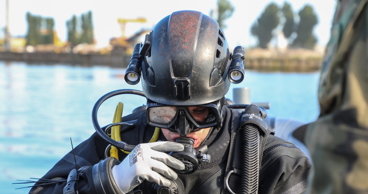Niemiecka torpeda w stoczni w Świnoujściu. Nurkowie zakończyli operację
