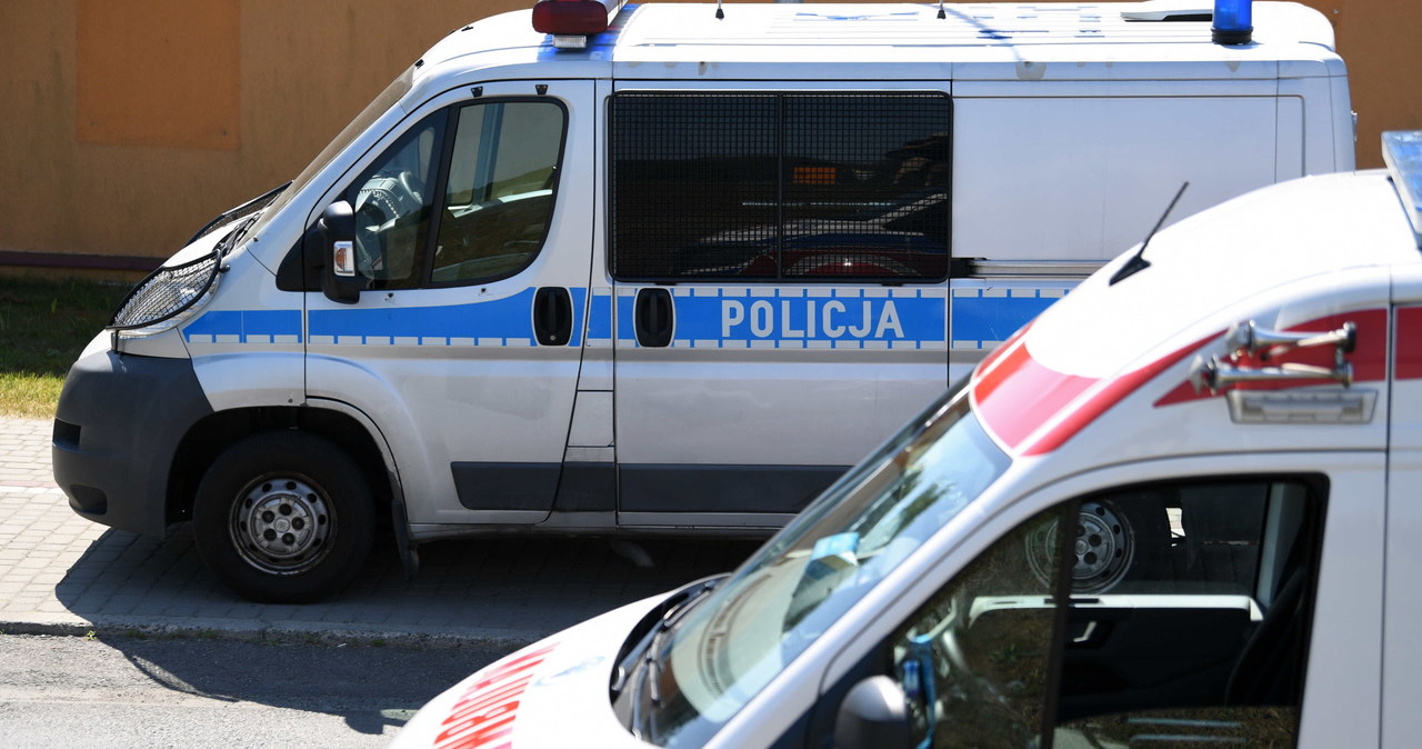 Policjant raniony nożem w brzuch podczas interwencji