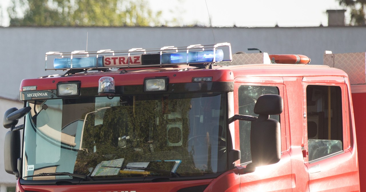 Trzy osoby ranne w pożarze. Zawiniło rozpylenie środka owadobójczego