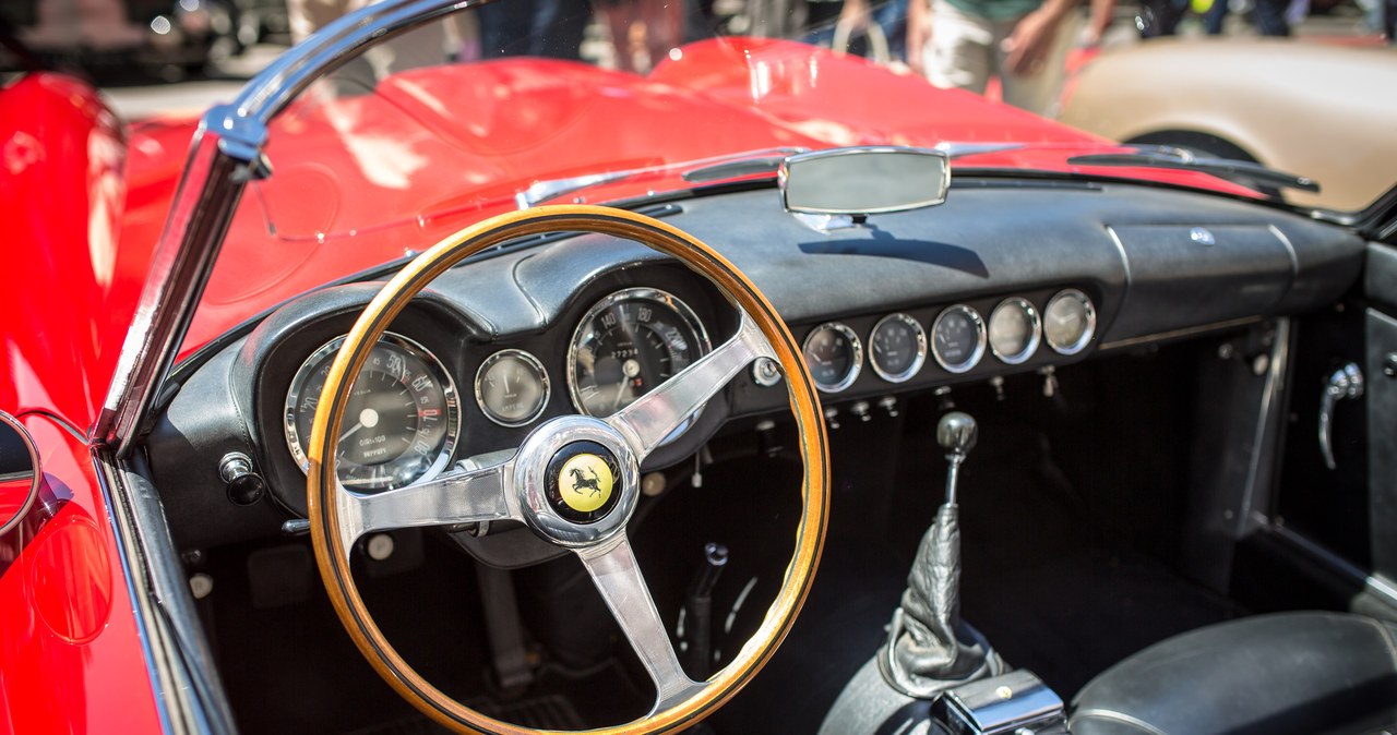 Wrak ferrari z 1954 na licytacji. Poszedł za gigantyczne pieniądze