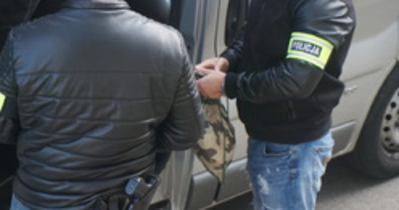 Dźgał nożem i bił po głowie. Po zabójstwie zadzwonił po policję