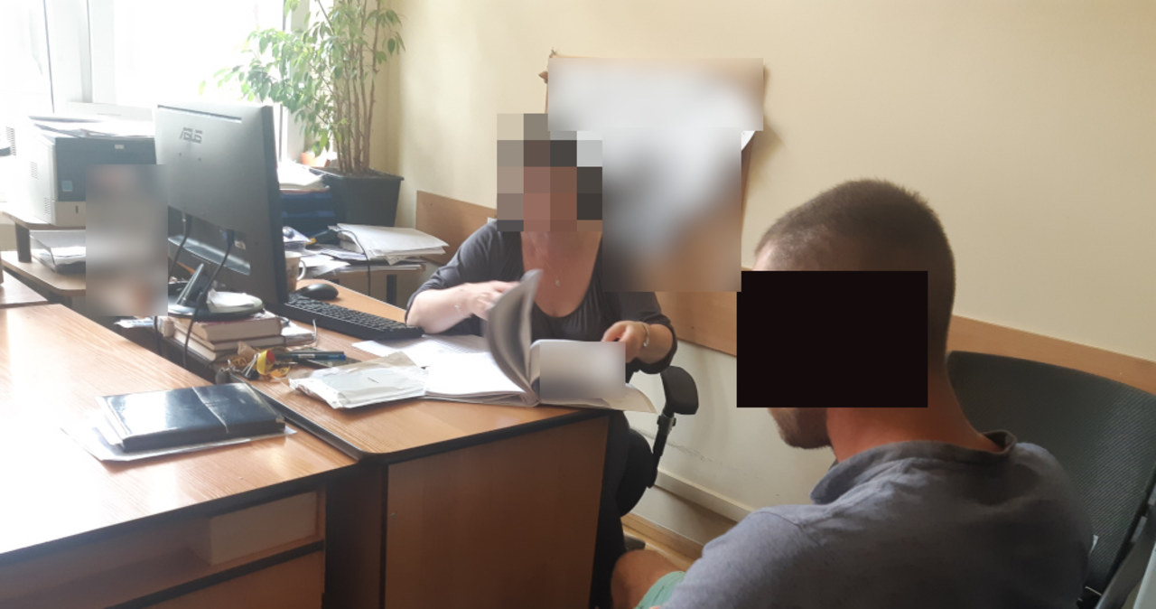 Kłótnia o partnerkę. 24-latek zaatakował mężczyznę maczetą