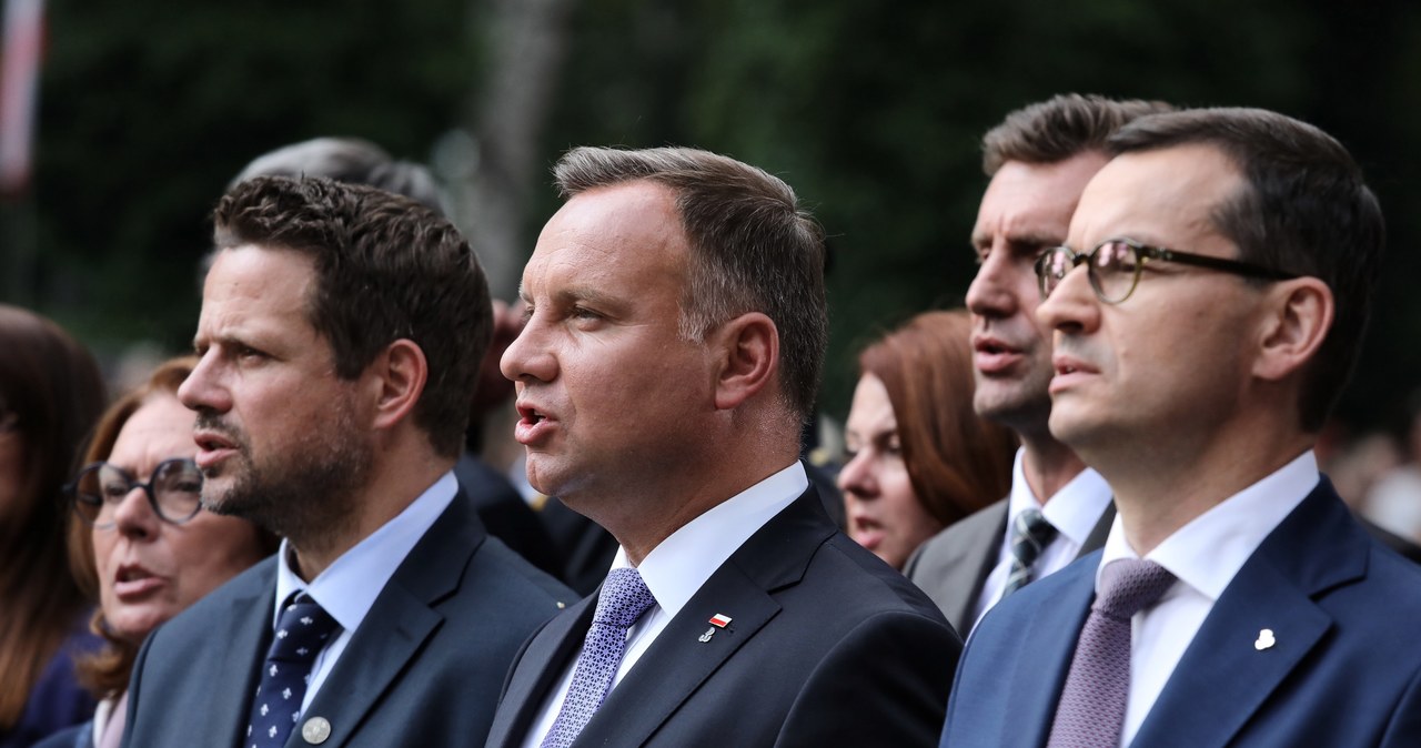 Jak zakładać firmę, to z Morawieckim. Jak wspólny obiad, to z Trzaskowskim [SONDAŻ]