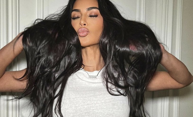 Kim Kardashian znów odsłoniła wdzięki na Instagramie. W komentarzach poruszenie