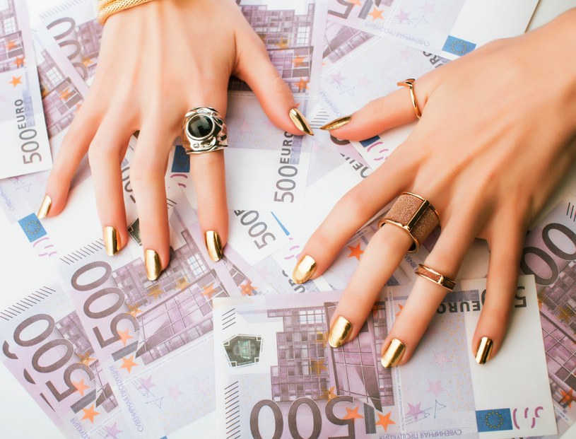 „Mimo sporej kwoty na koncie uważaj na wydatki „. Wróżka Anne ostrzega jeden znak zodiaku